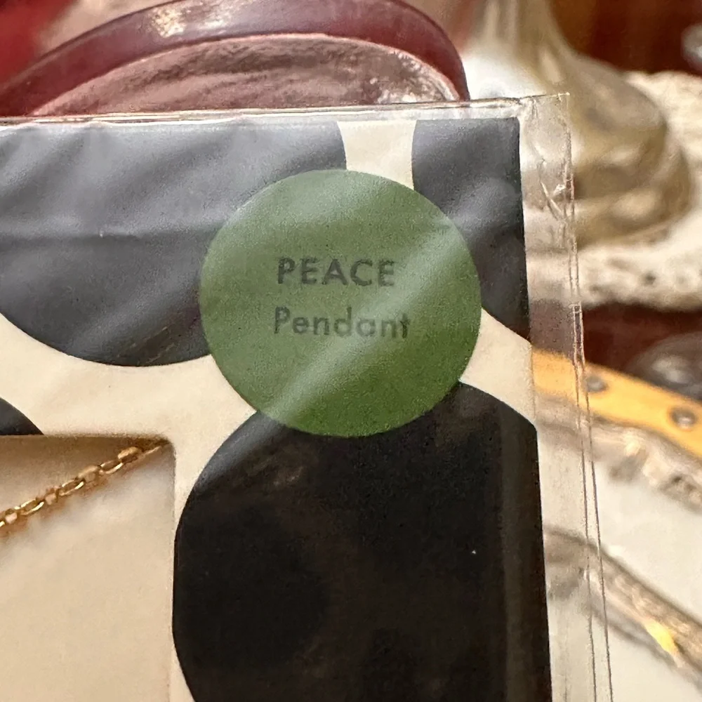 Kate Spade The Color Spark Collection‎ Pink Peace Medallion Necklace NWT